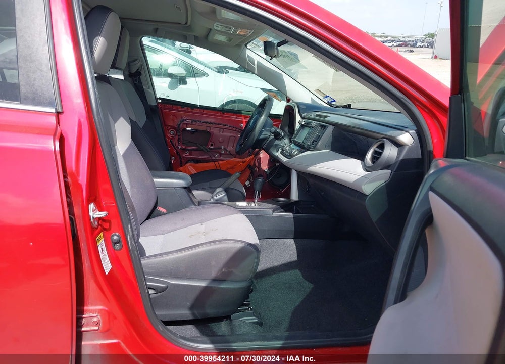 2015 TOYOTA RAV4 XLE VIN: 2T3WFREVXFW217402