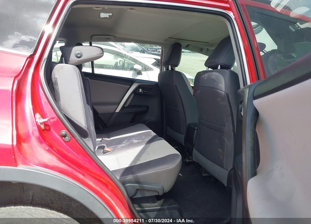 2015 TOYOTA RAV4 XLE VIN: 2T3WFREVXFW217402
