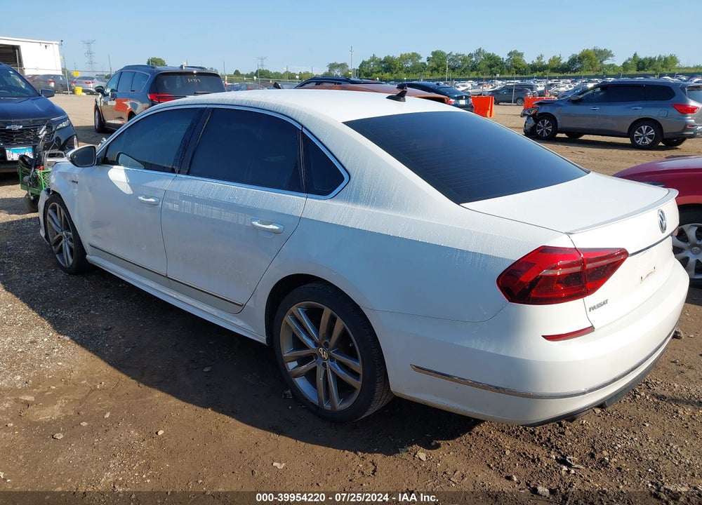 2017 VOLKSWAGEN PASSAT 1.8T R-LINE VIN: 1VWDT7A35HC025171