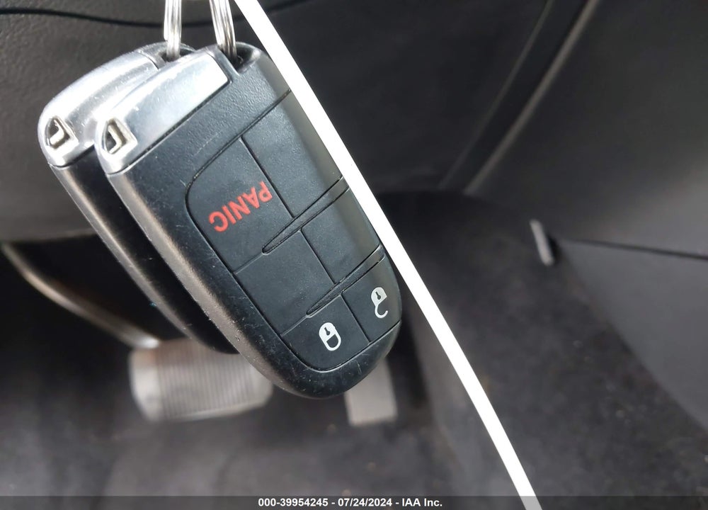 2015 JEEP GRAND CHEROKEE LAREDO VIN: 1C4RJFAG1FC736326