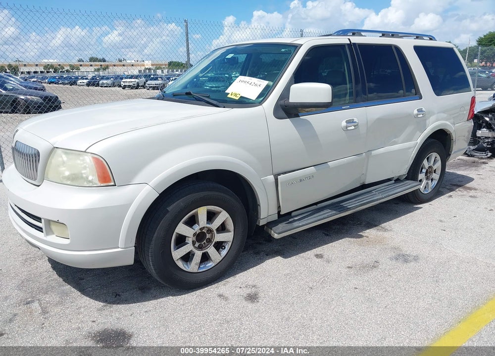 2006 LINCOLN NAVIGATOR LUXURY/ULTIMATE VIN: 5LMFU27576LJ19126