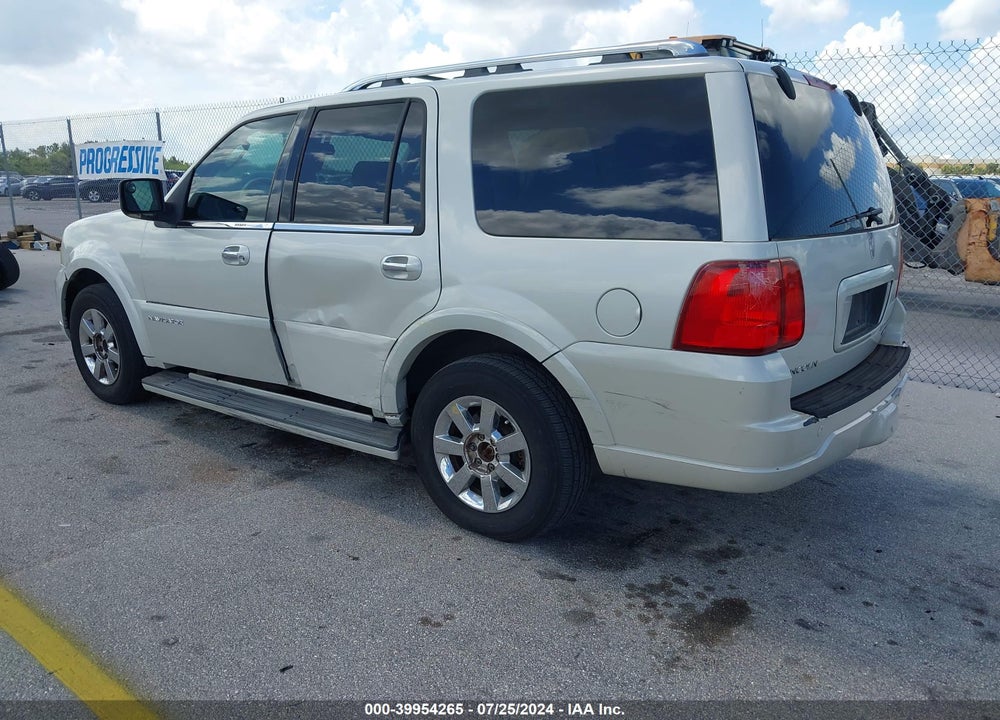 2006 LINCOLN NAVIGATOR LUXURY/ULTIMATE VIN: 5LMFU27576LJ19126