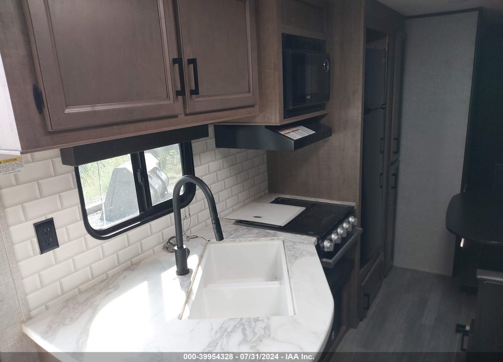 2022 JAYCO JAY FLIGHT 32BHDS VIN: 1UJBJ0BT7N1TR0058
