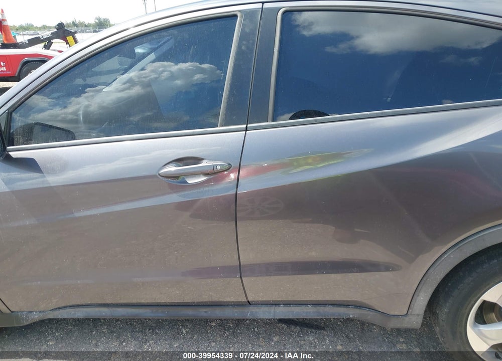2016 HONDA HR-V LX VIN: 3CZRU5H30GM739491
