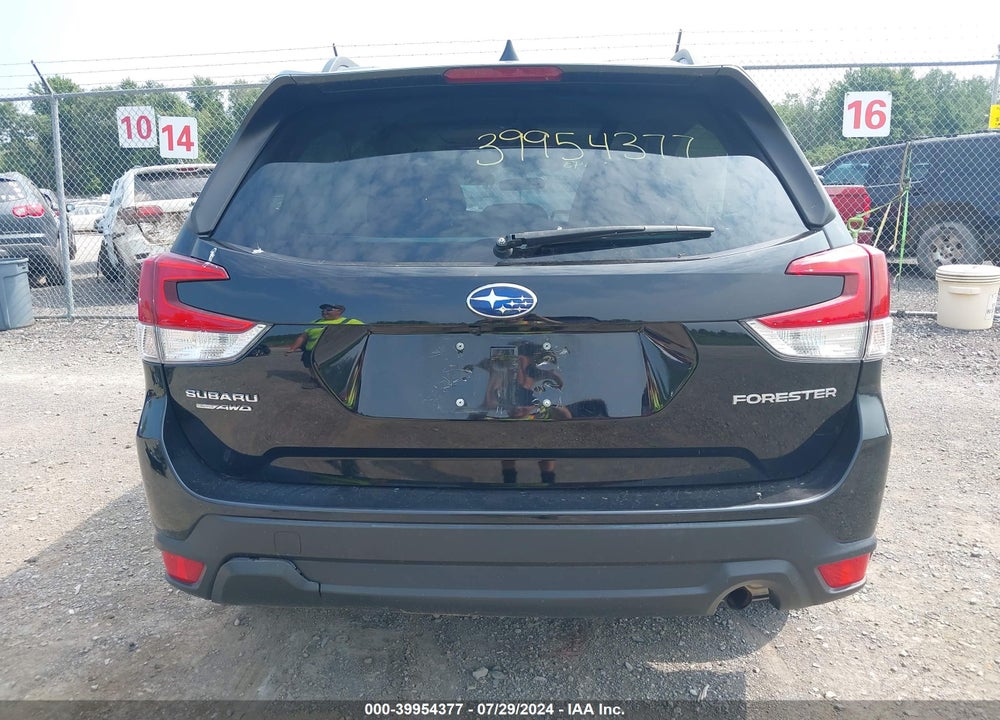 2021 SUBARU FORESTER PREMIUM VIN: JF2SKAJC8MH539072