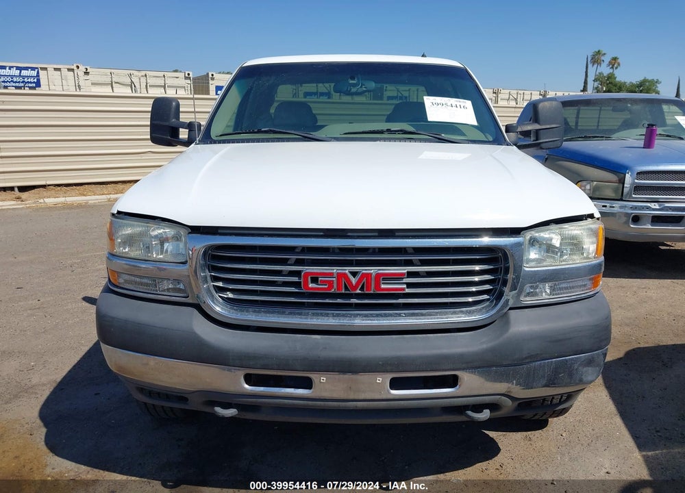 2002 GMC SIERRA 2500HD SLE VIN: 1GTHK29G02E117978