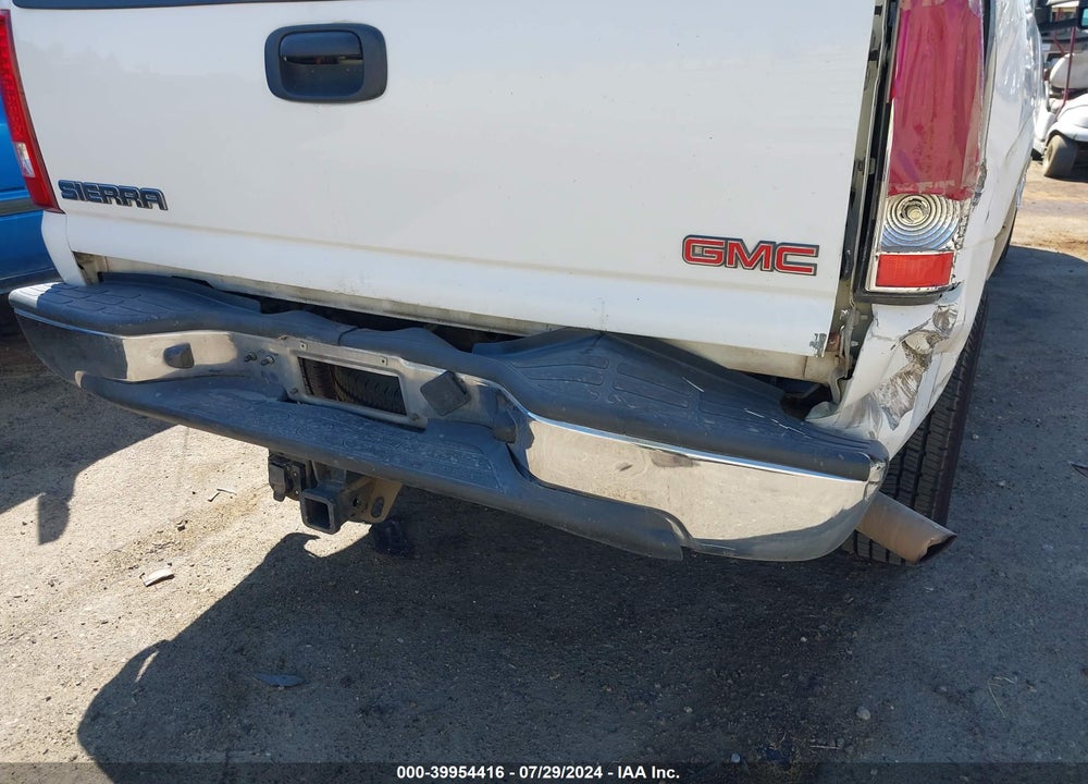 2002 GMC SIERRA 2500HD SLE VIN: 1GTHK29G02E117978