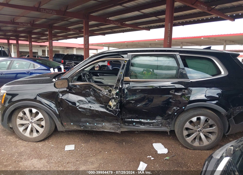 2020 KIA TELLURIDE S VIN: 5XYP64HC4LG064298