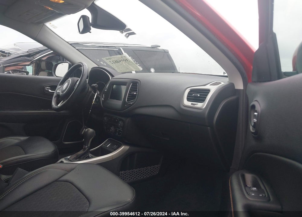 2019 JEEP COMPASS LATITUDE FWD VIN: 3C4NJCBB8KT851424