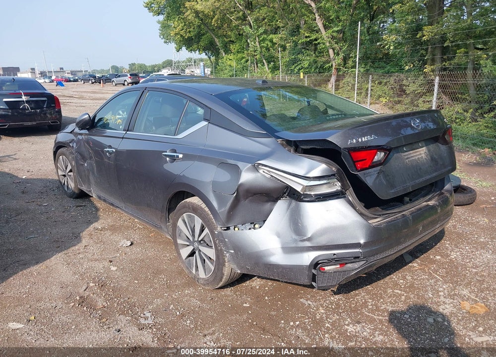 2021 NISSAN ALTIMA SV FWD VIN: 1N4BL4DV5MN390394