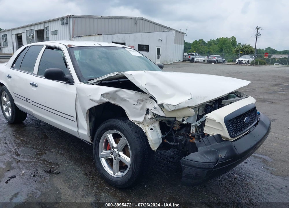 2009 FORD CROWN VICTORIA VIN: 2FAHP71V29X102468