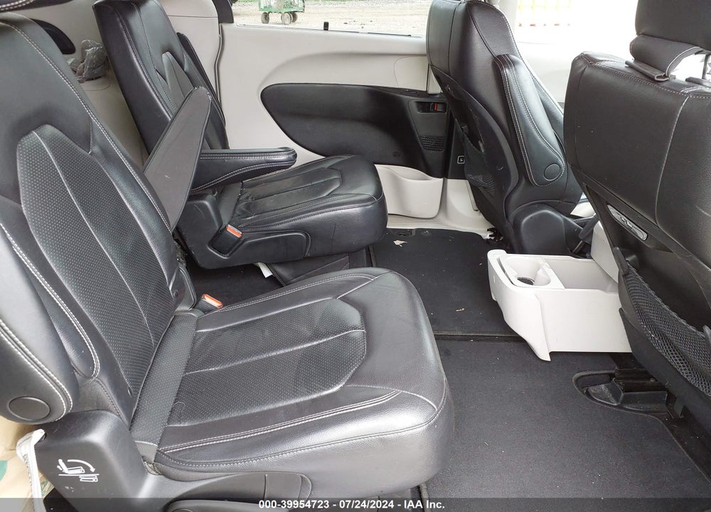 2022 CHRYSLER PACIFICA TOURING L VIN: 2C4RC1BG7NR114587
