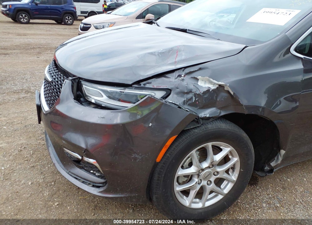 2022 CHRYSLER PACIFICA TOURING L VIN: 2C4RC1BG7NR114587