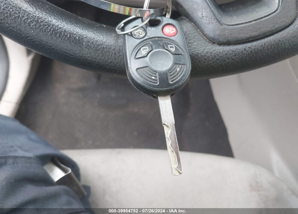 2018 FORD FOCUS SE VIN: 1FADP3K22JL206620