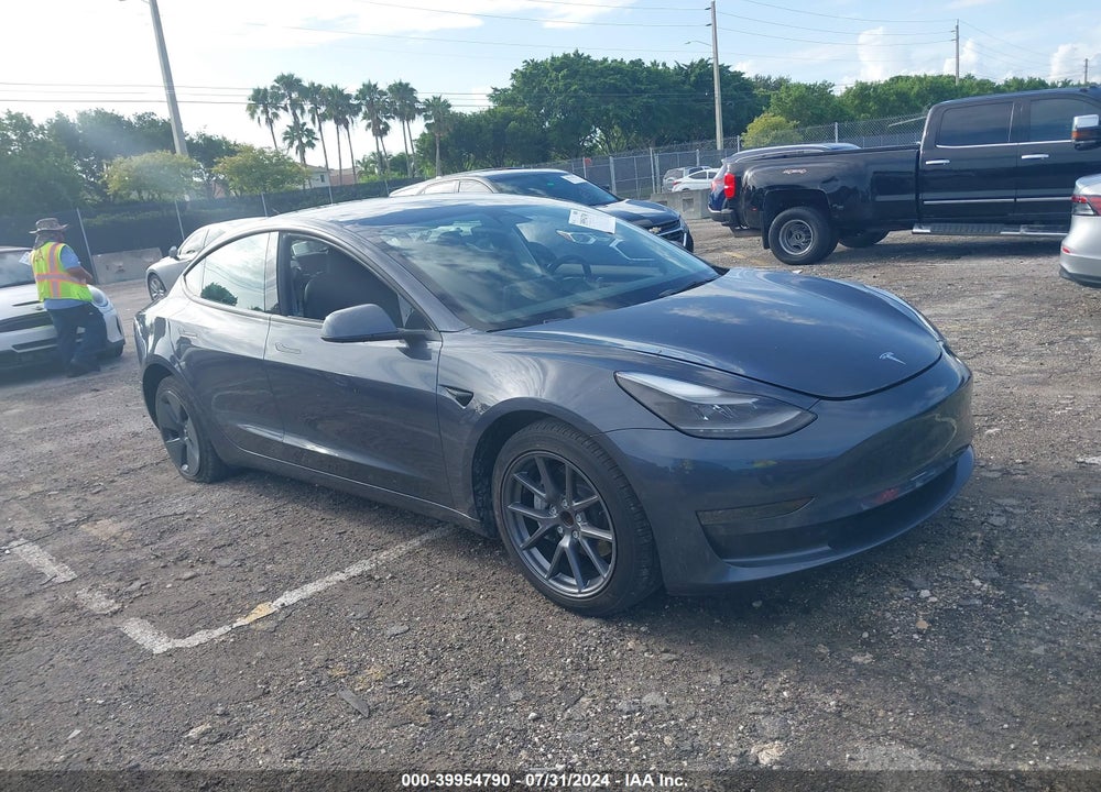 2022 TESLA MODEL 3 REAR-WHEEL DRIVE VIN: 5YJ3E1EA7NF316803