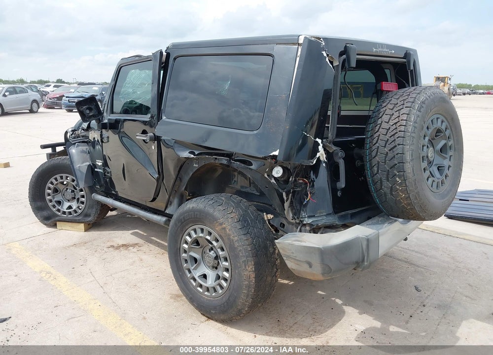 2008 JEEP WRANGLER SAHARA VIN: 1J4FA54178L537010