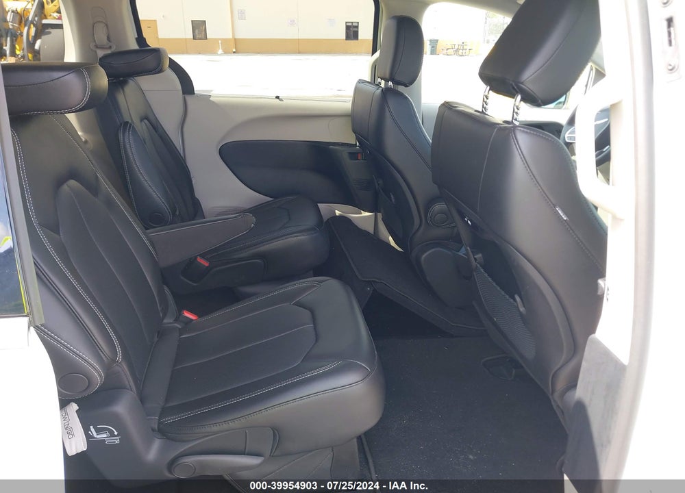 2023 CHRYSLER PACIFICA TOURING L VIN: 2C4RC1BG1PR621214