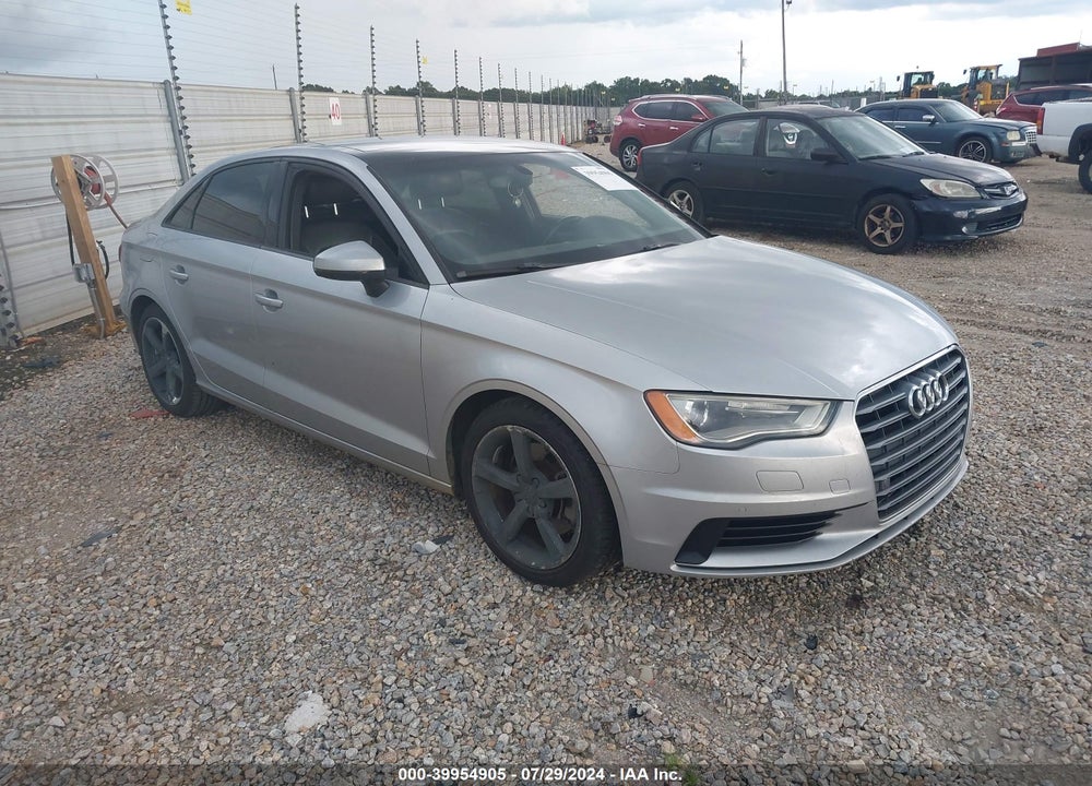 2015 AUDI A3 1.8T PREMIUM VIN: WAUACGFF1F1135083