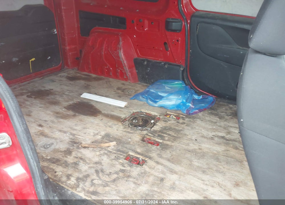 2015 RAM PROMASTER CITY TRADESMAN VIN: ZFBERFAT6F6A92556