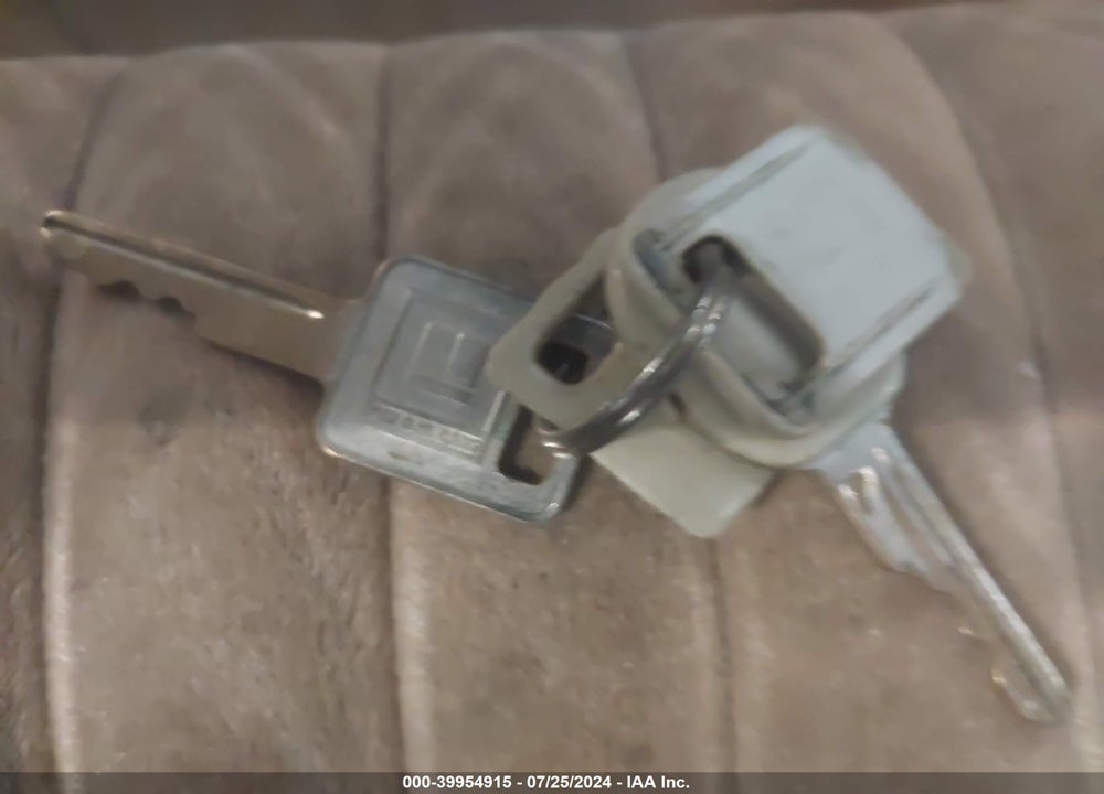1985 BUICK REGAL VIN: 1G4GJ47A3FH417684