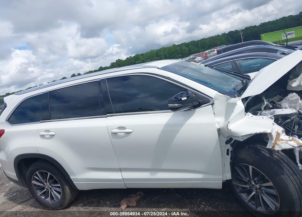 2018 TOYOTA HIGHLANDER XLE VIN: 5TDKZRFH4JS546332