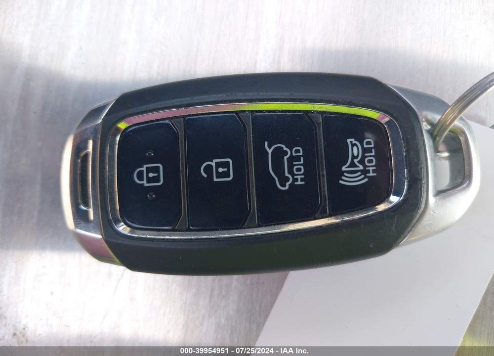 2018 HYUNDAI KONA SEL VIN: KM8K2CAA0JU165435