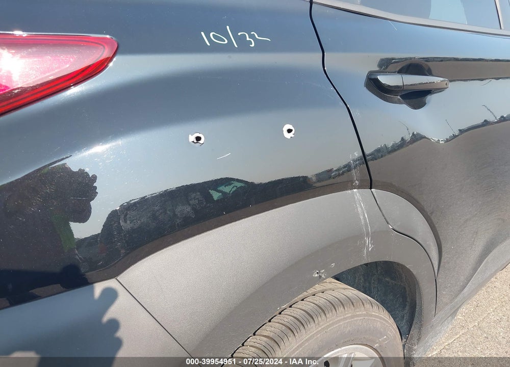2018 HYUNDAI KONA SEL VIN: KM8K2CAA0JU165435