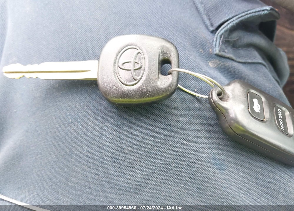 2002 TOYOTA CAMRY LE/SE/XLE VIN: 4T1BE30K52U604423