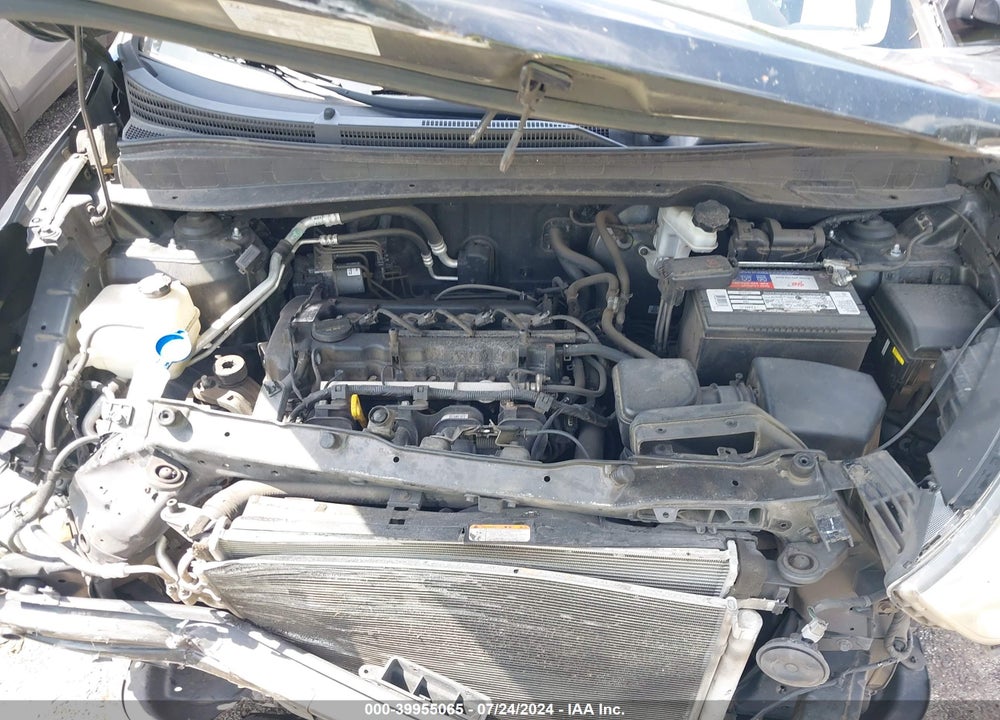 2010 HYUNDAI TUCSON GLS VIN: KM8JT3AC8AU060104