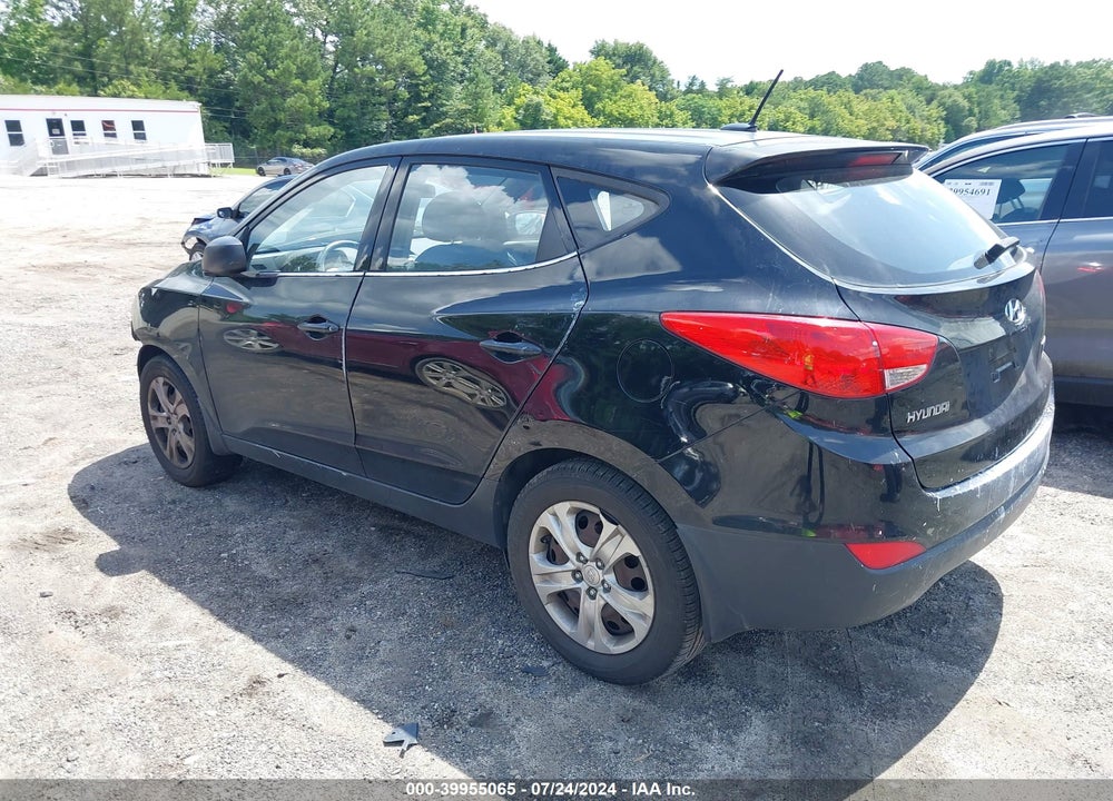 2010 HYUNDAI TUCSON GLS VIN: KM8JT3AC8AU060104
