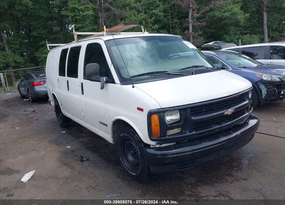 2001 CHEVROLET EXPRESS VIN: 1GCFG25M111245124