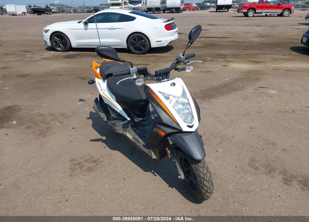 2022 KYMCO USA INC SUPER 8 50R/50X VIN: LC2U2A020NC200544