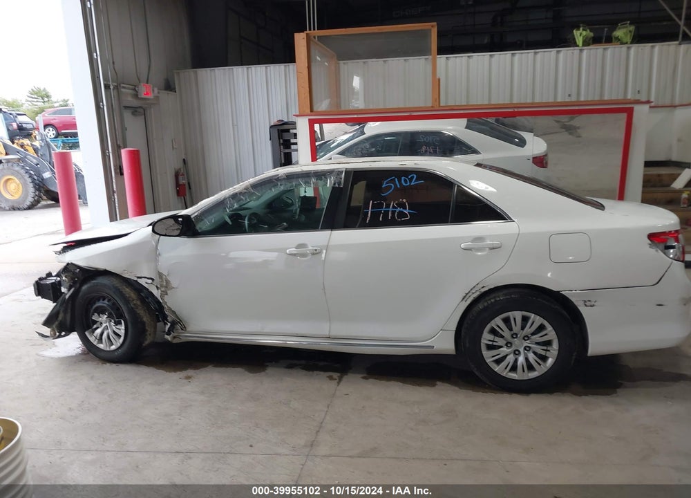 2014 TOYOTA CAMRY HYBRID LE VIN: 4T1BD1FK1EU115830