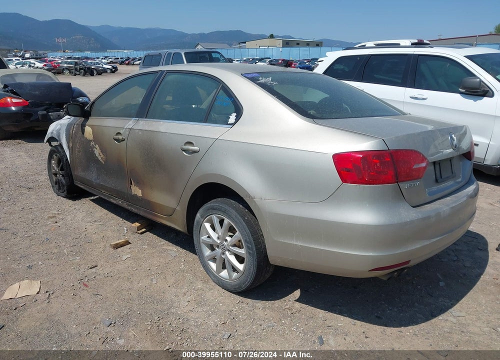 2013 VOLKSWAGEN JETTA 2.5L SE VIN: 3VWDX7AJ1DM278077