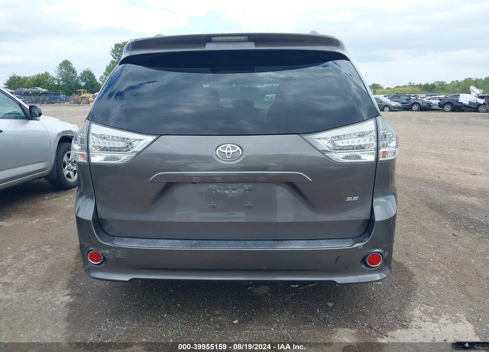 2011 TOYOTA SIENNA SE VIN: 5TDXK3DC8BS103469