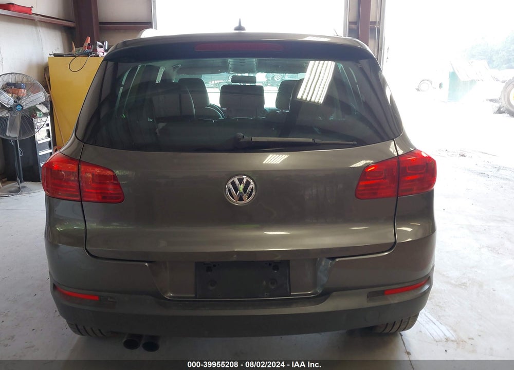 2012 VOLKSWAGEN TIGUAN SE VIN: WVGAV7AXXCW002569