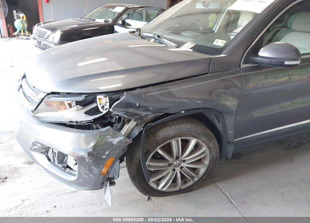 2012 VOLKSWAGEN TIGUAN SE VIN: WVGAV7AXXCW002569