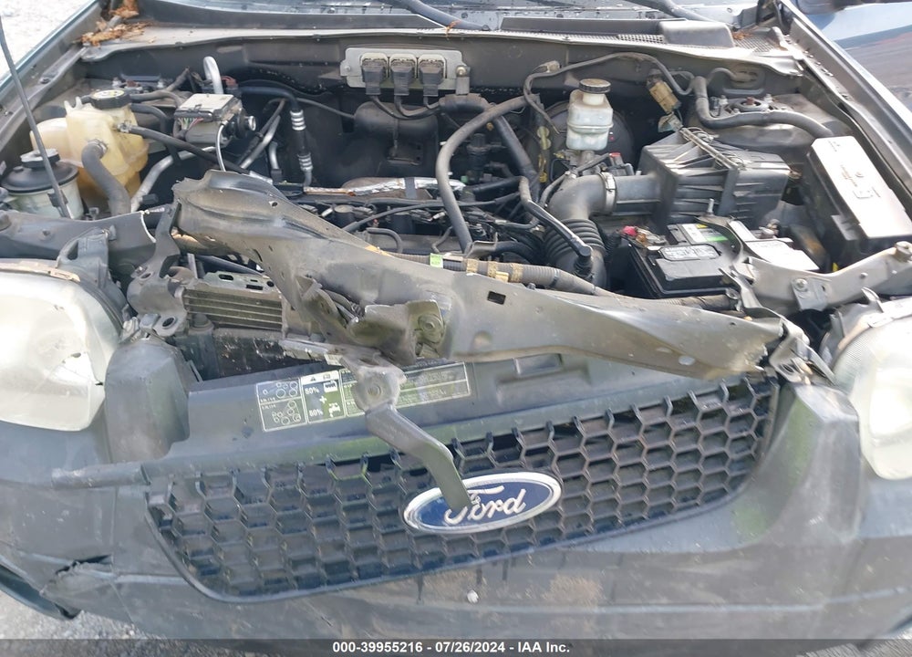 2005 FORD ESCAPE XLS VIN: 1FMYU92Z35KB62008