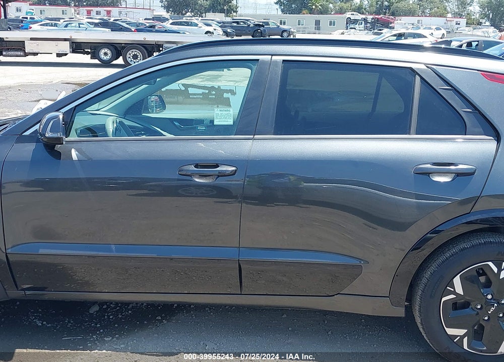 2023 KIA NIRO EV WIND VIN: KNDCR3L11P5042621