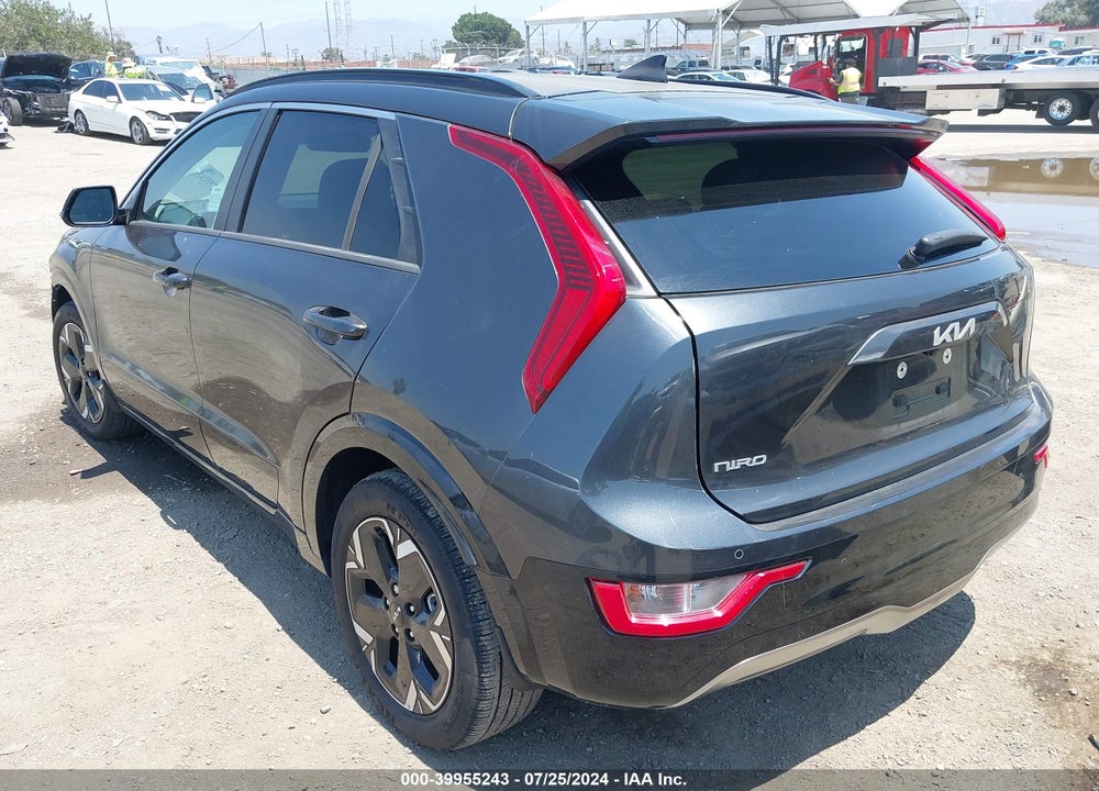 2023 KIA NIRO EV WIND VIN: KNDCR3L11P5042621