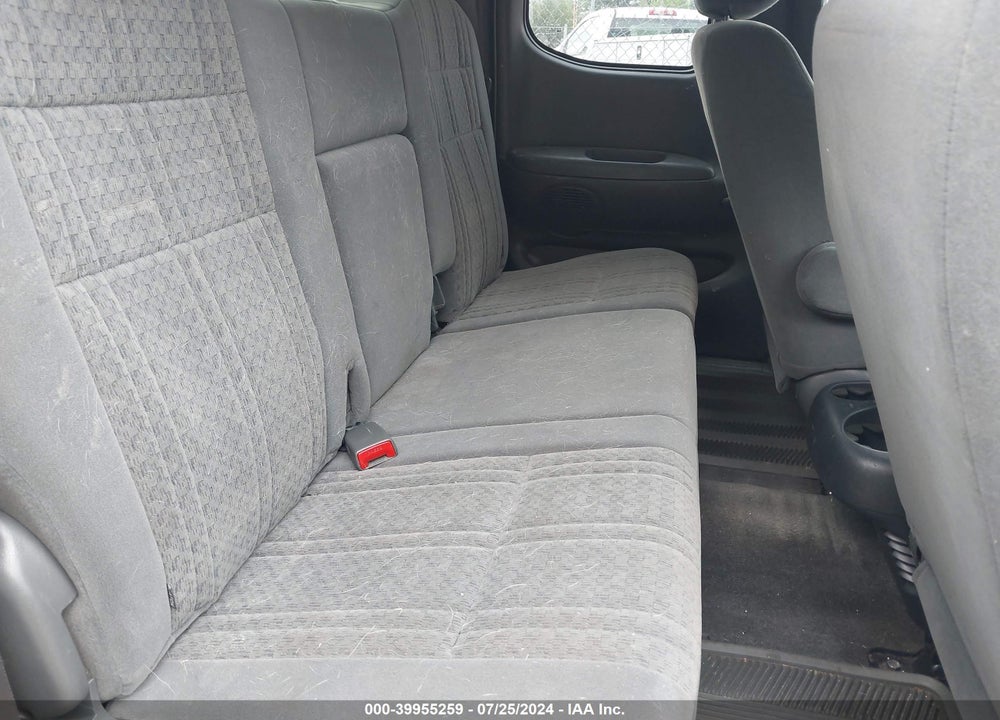 2004 TOYOTA TUNDRA SR5 V8 VIN: 5TBBT44144S453818