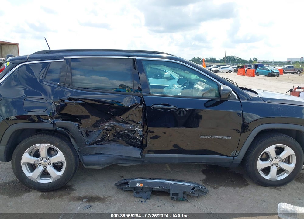 2018 JEEP COMPASS LATITUDE FWD VIN: 3C4NJCBB8JT137548