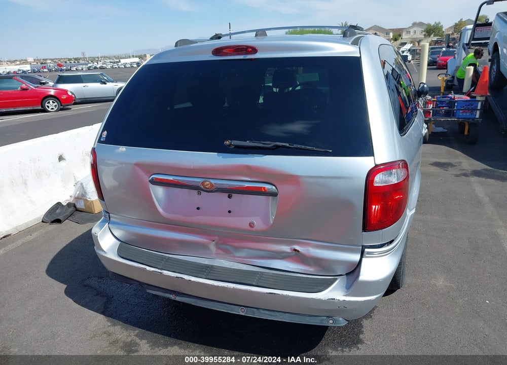 2005 CHRYSLER TOWN & COUNTRY LIMITED VIN: 2C8GP64L05R452737
