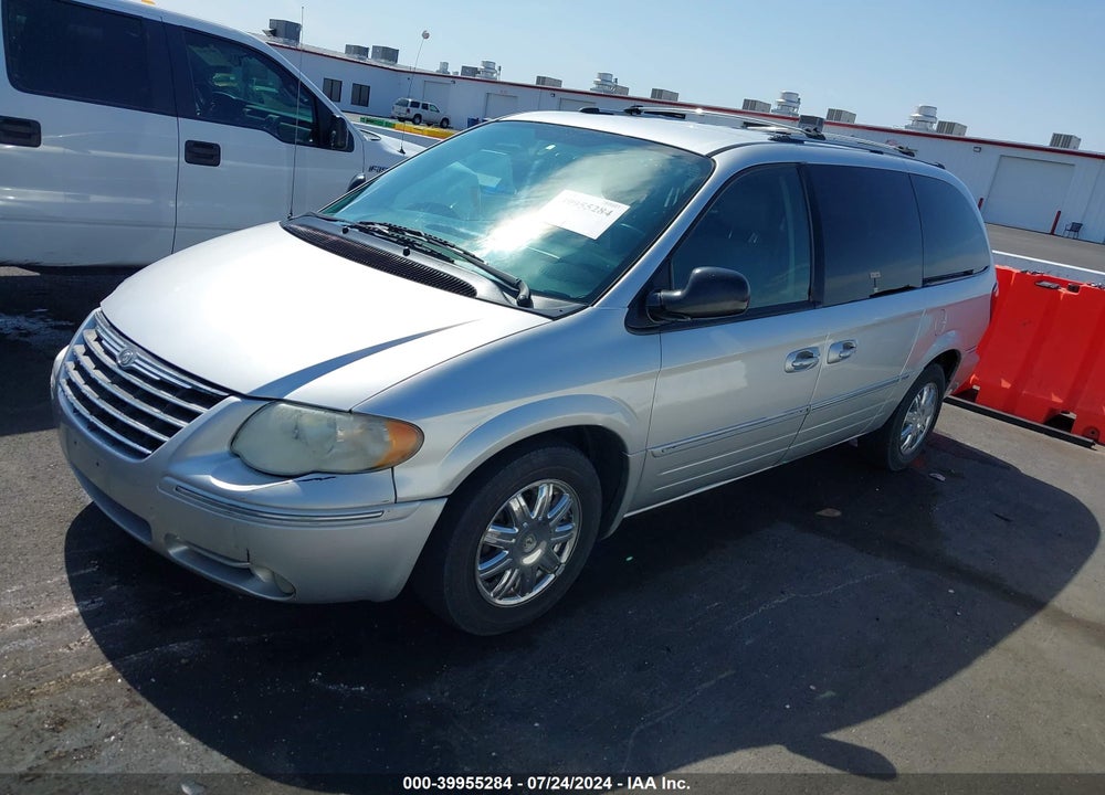 2005 CHRYSLER TOWN & COUNTRY LIMITED VIN: 2C8GP64L05R452737