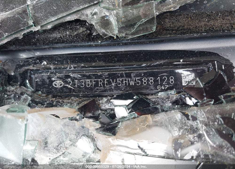 2017 TOYOTA RAV4 LE VIN: 2T3BFREV5HW588128