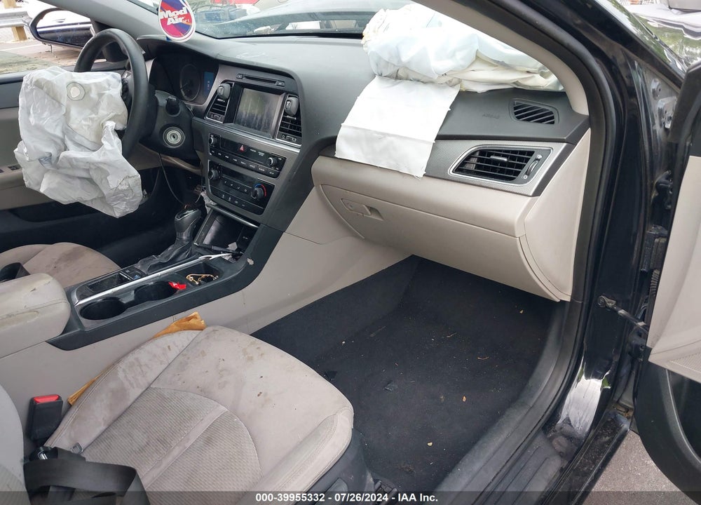 2016 HYUNDAI SONATA SE VIN: 5NPE24AF6GH261818