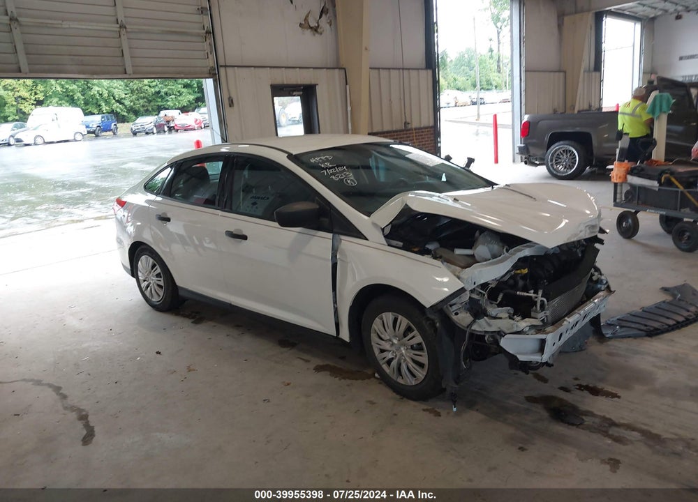 2015 FORD FOCUS S VIN: 1FADP3E27FL228213