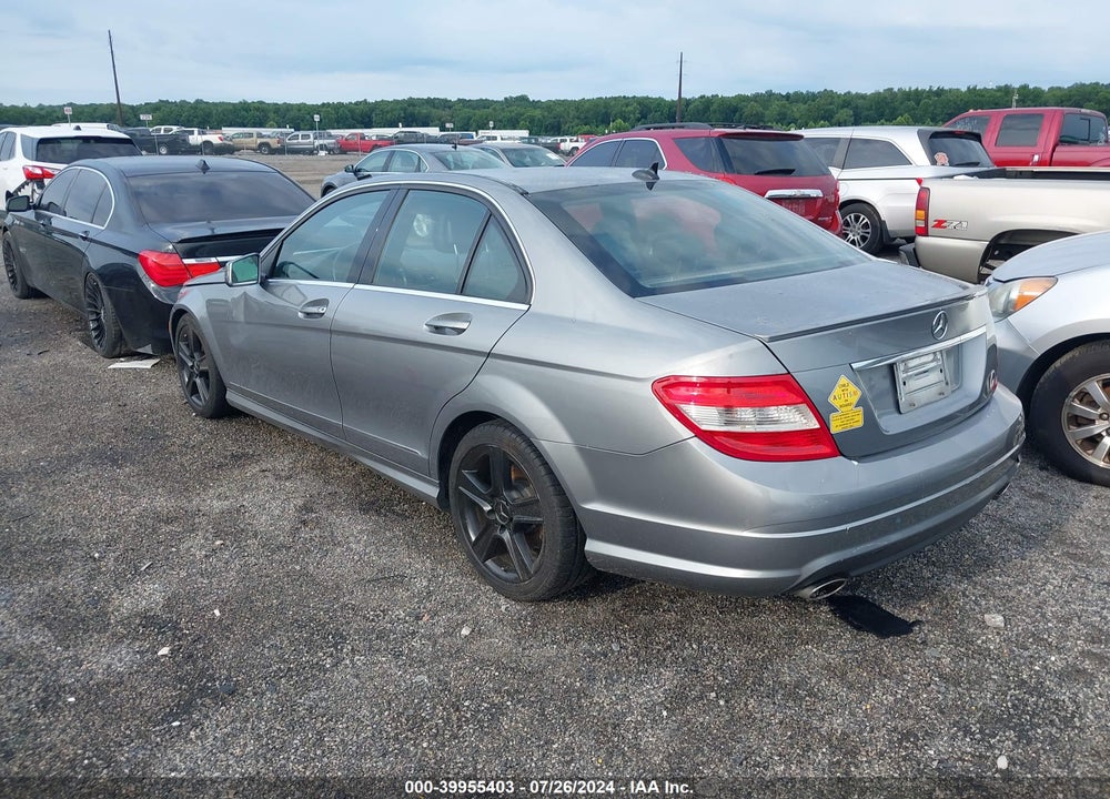 2011 MERCEDES-BENZ C 300 LUXURY 4MATIC/SPORT 4MATIC VIN: WDDGF8BB3BR180590
