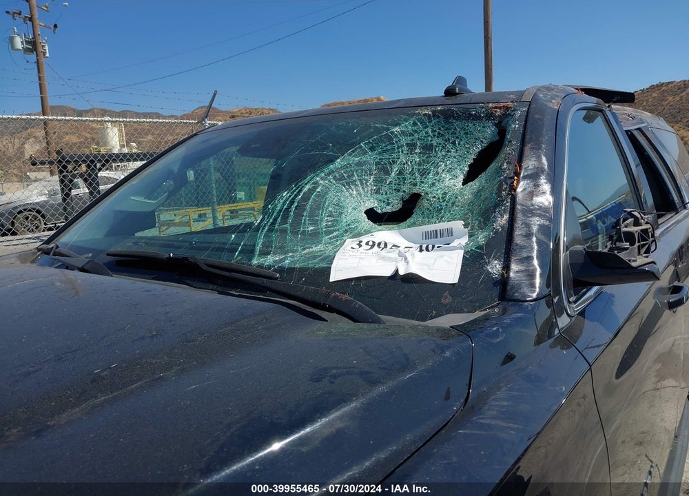 2020 CHEVROLET SUBURBAN 2WD LT VIN: 1GNSCHKC6LR139594