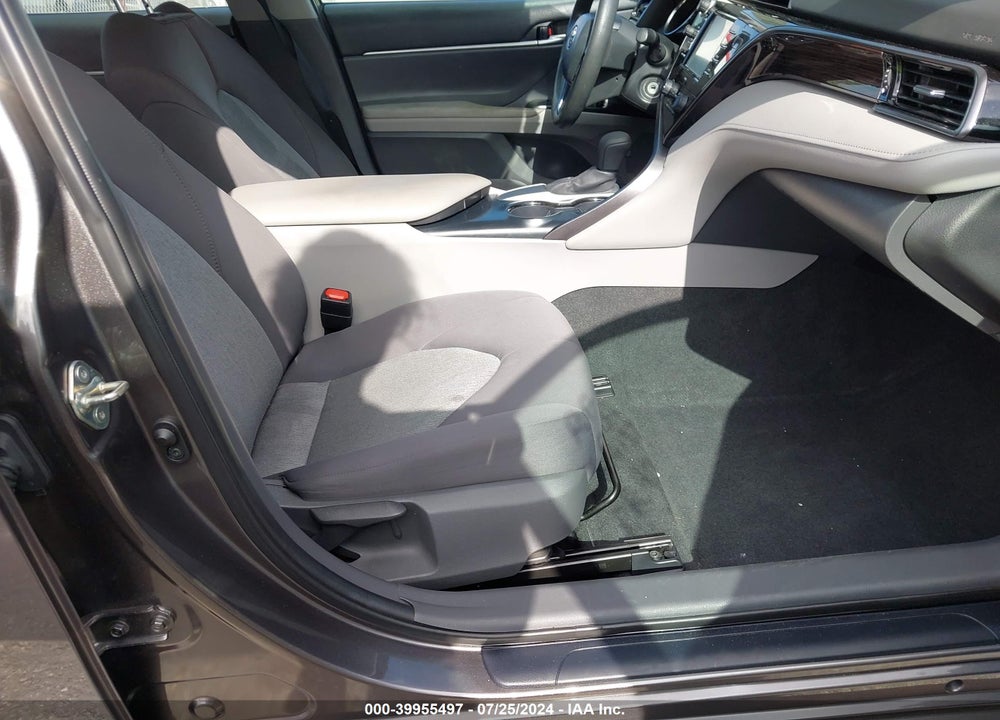 2020 TOYOTA CAMRY LE VIN: 4T1C11AK6LU996378